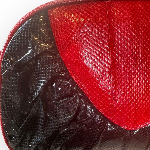 Vintage 1980s R. Soldaña Manila Red and Black Snakeskin Crossbody Purse - Picture 13 of 13